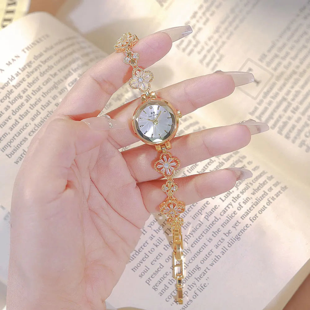 Women's Watch Elegant Lucky Four Leaf Clover Bracelets Quartz Watches Gift For Girls 2025 New High Quality Waterproof Wristwatch