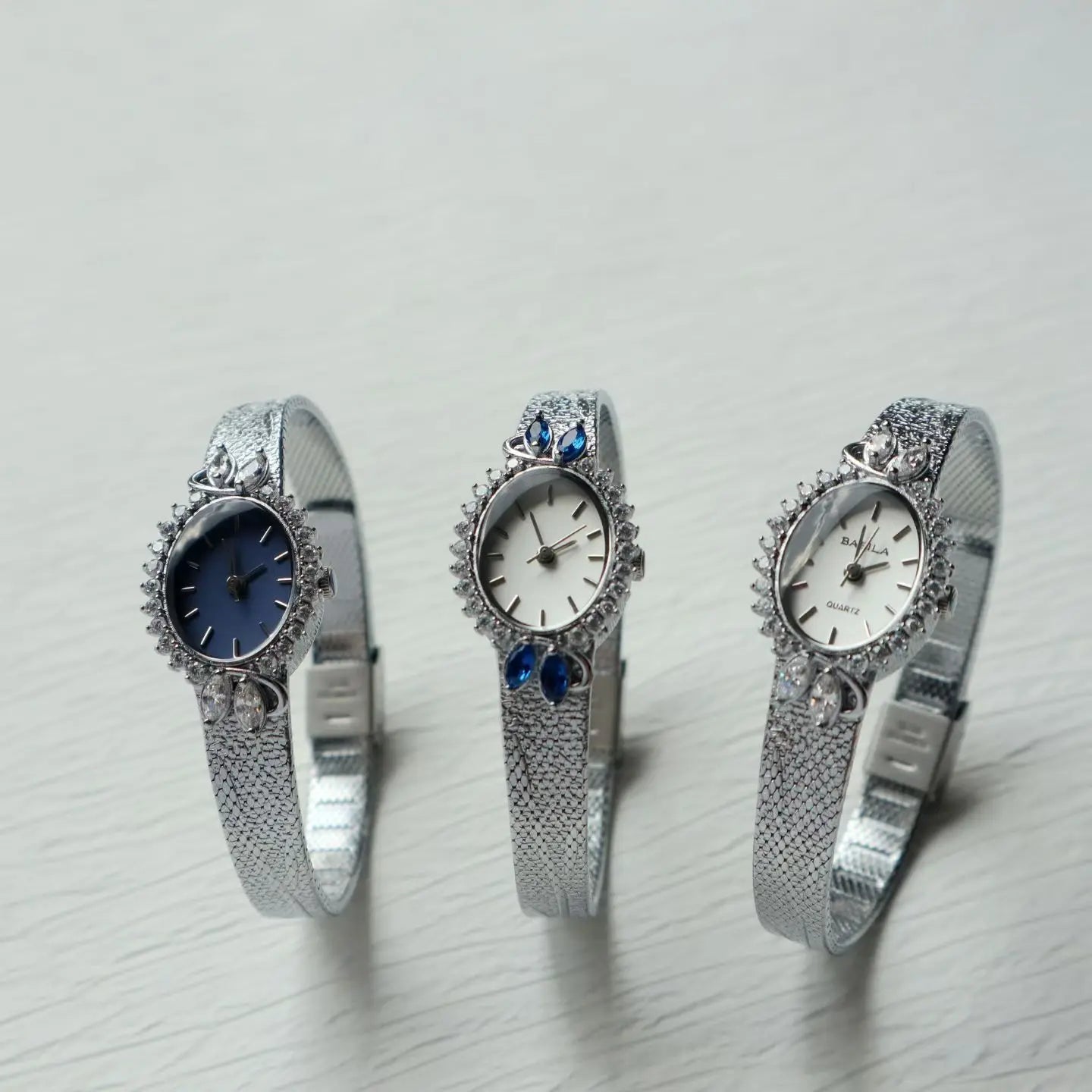 Women Watch for Girls Quartz Reloj Mujer Sliver Gold Diamond Orologio Ladies Vintage Oval Wristwatch Stainless Steel Band Clock