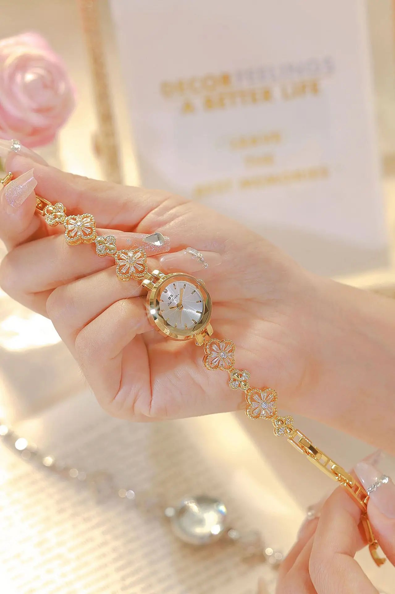 Women's Watch Elegant Lucky Four Leaf Clover Bracelets Quartz Watches Gift For Girls 2025 New High Quality Waterproof Wristwatch