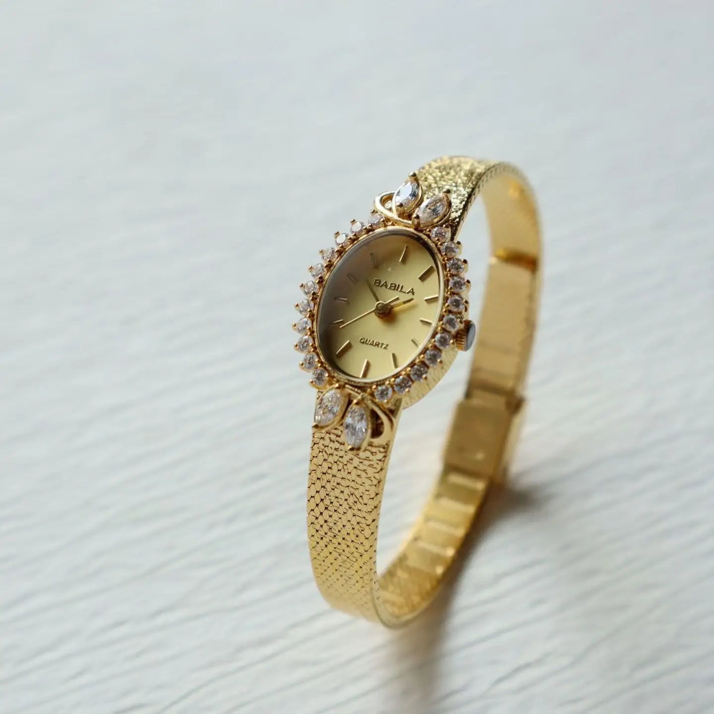 Women Watch for Girls Quartz Reloj Mujer Sliver Gold Diamond Orologio Ladies Vintage Oval Wristwatch Stainless Steel Band Clock