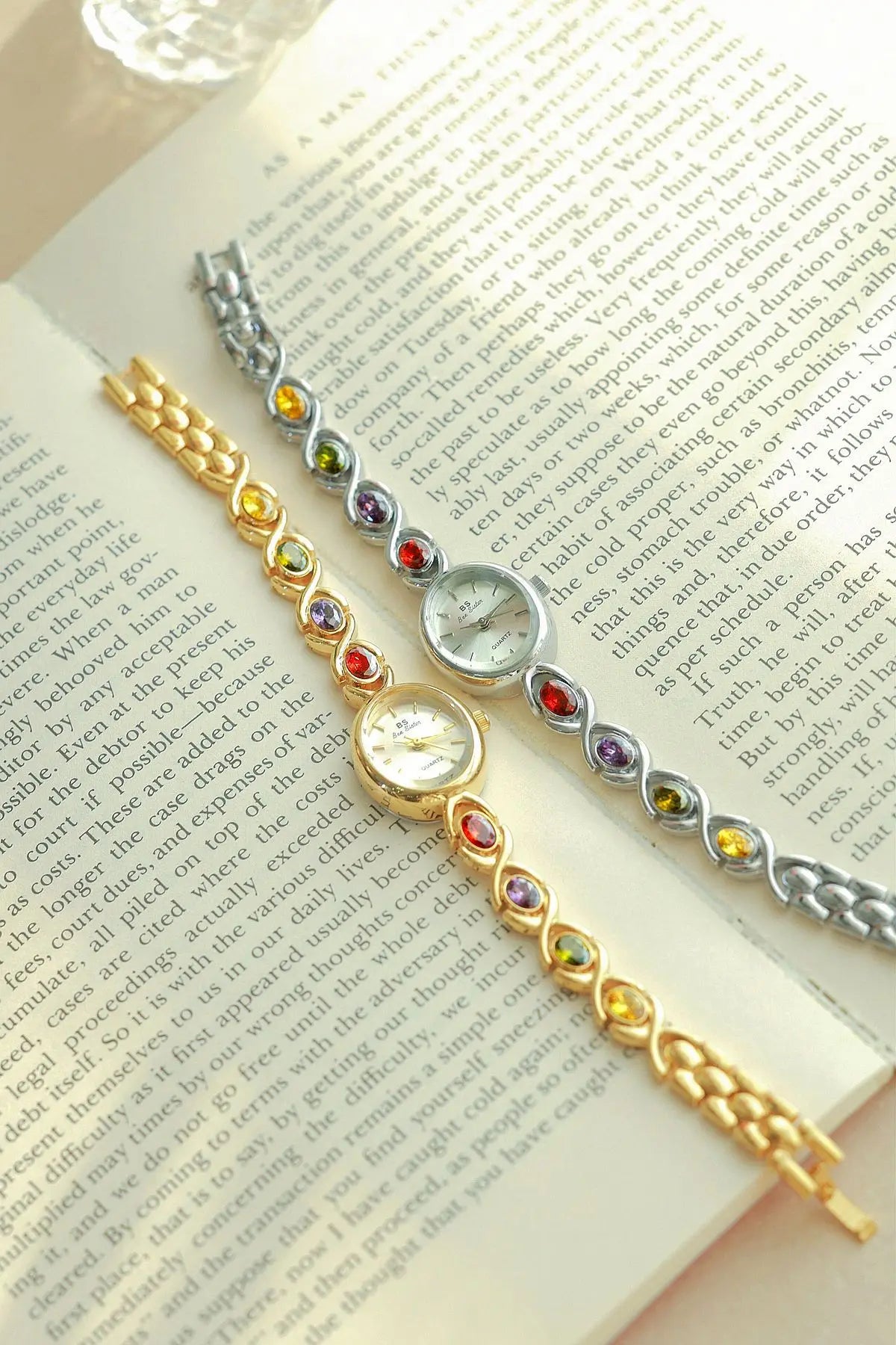 Women's Oval Rainbow Gem Light Luxury Wristwatch Fashion Elegant Waterproof Bracelet Watch Exquisite Small Clock Reloj V43