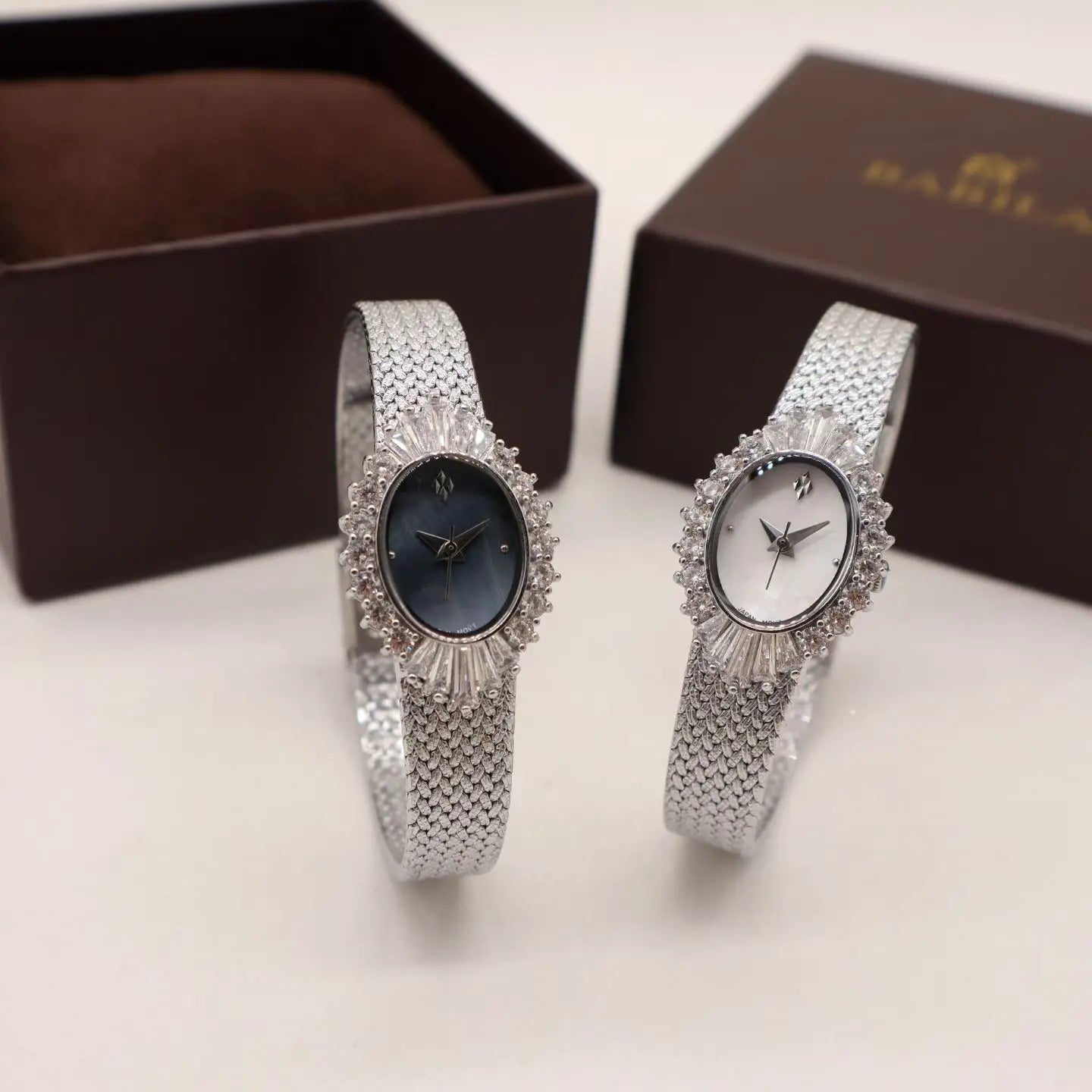 Women Watch for Girls Quartz Reloj Mujer Sliver Gold Diamond Orologio Ladies Vintage Oval Wristwatch Stainless Steel Band Clock