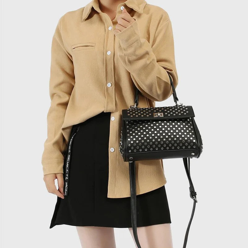 Luxury Brand Women Messenger Bags Soft Leather Brown Suede Hand Held Totes Gold Buckle Women Shoulder Bags Lady Trend Satchel