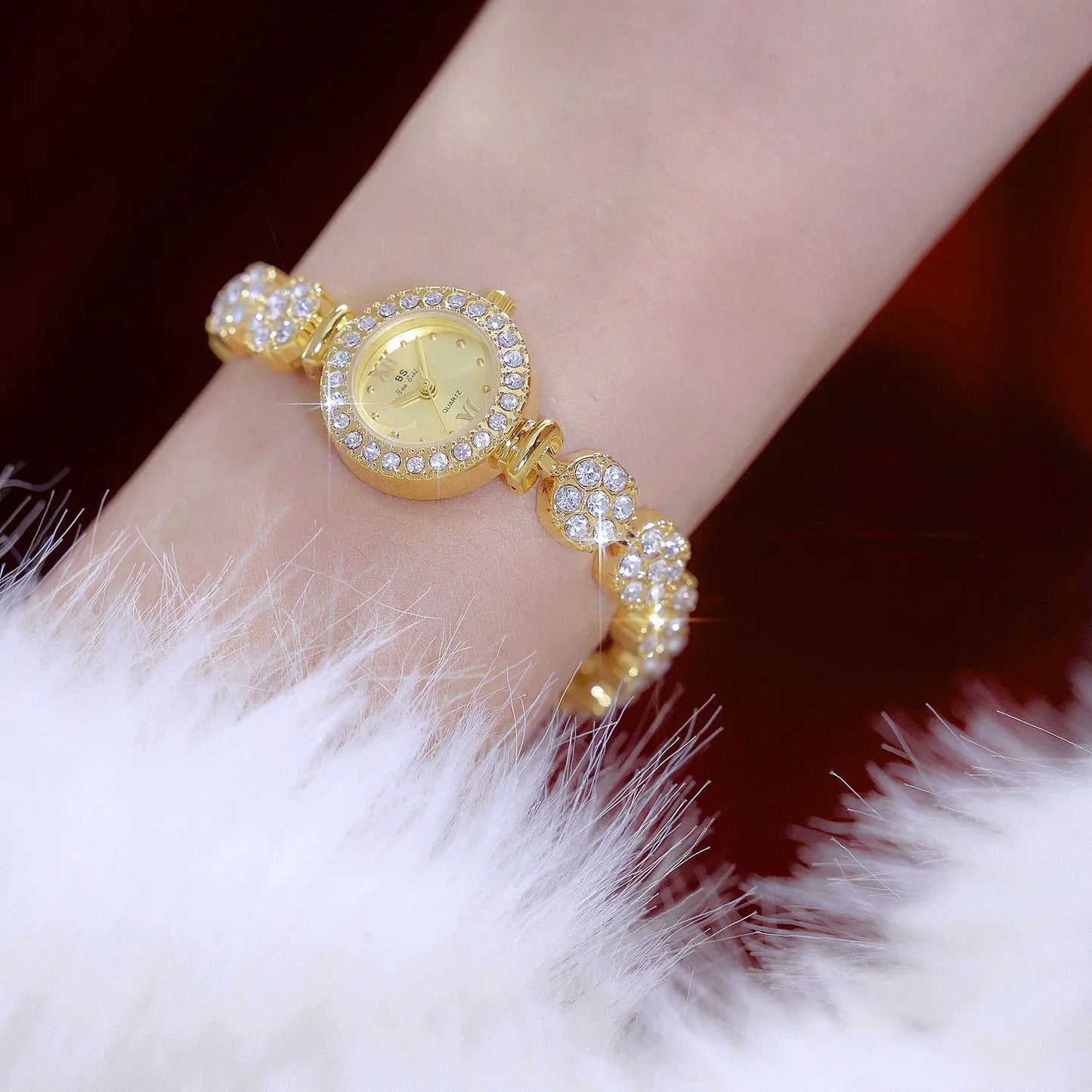 Women Watch Light Luxury Brand Starry Sky Diamond Flower Bracelet Exquisite High end Ladies Fashion Quartz Wristwatches