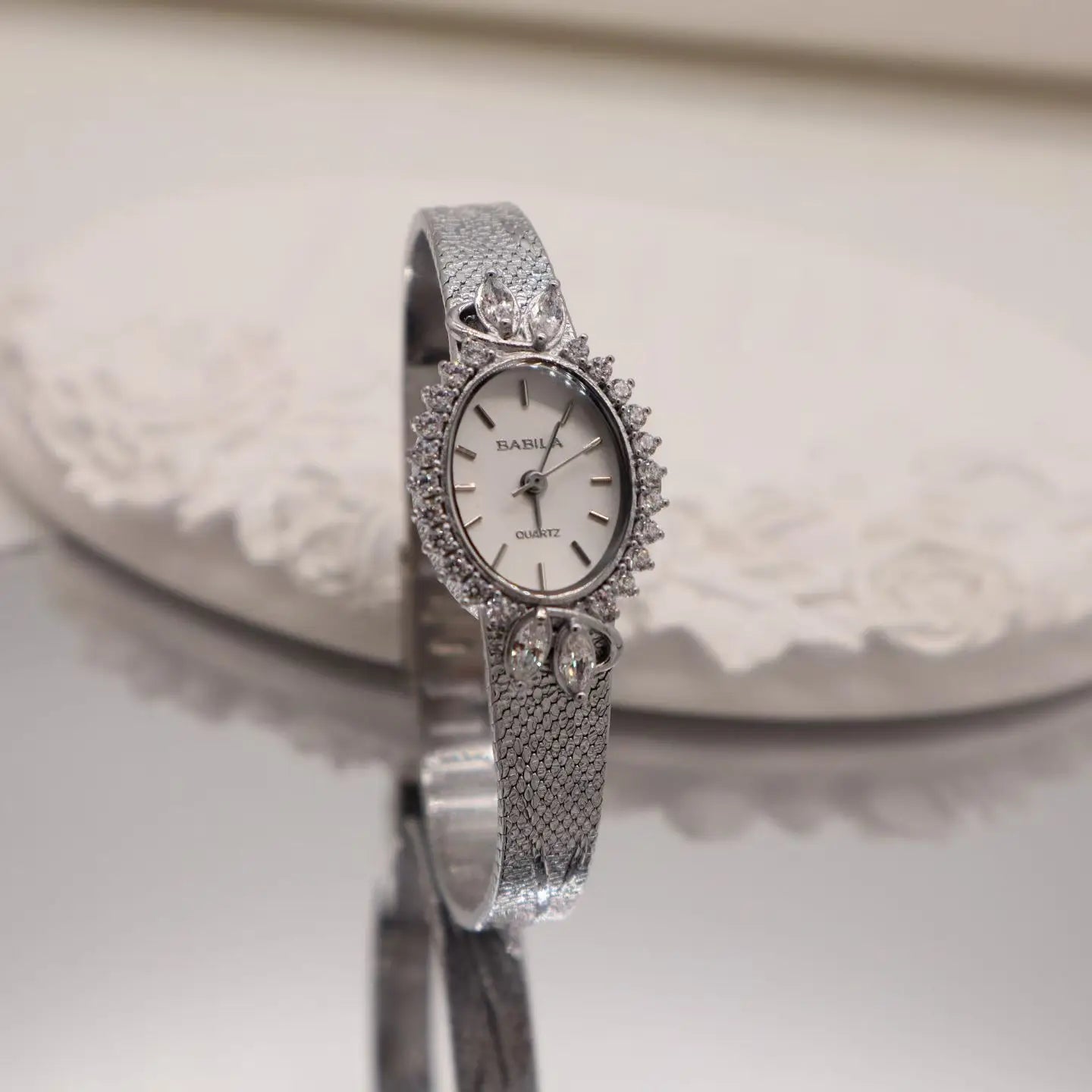 Women Watch for Girls Quartz Reloj Mujer Sliver Gold Diamond Orologio Ladies Vintage Oval Wristwatch Stainless Steel Band Clock