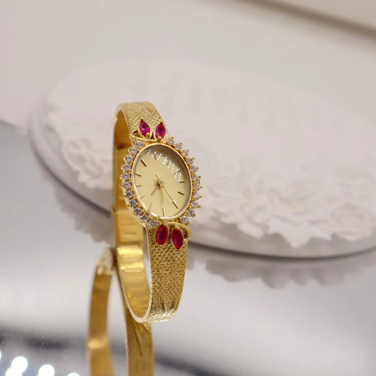 Women Watch for Girls Quartz Reloj Mujer Sliver Gold Diamond Orologio Ladies Vintage Oval Wristwatch Stainless Steel Band Clock