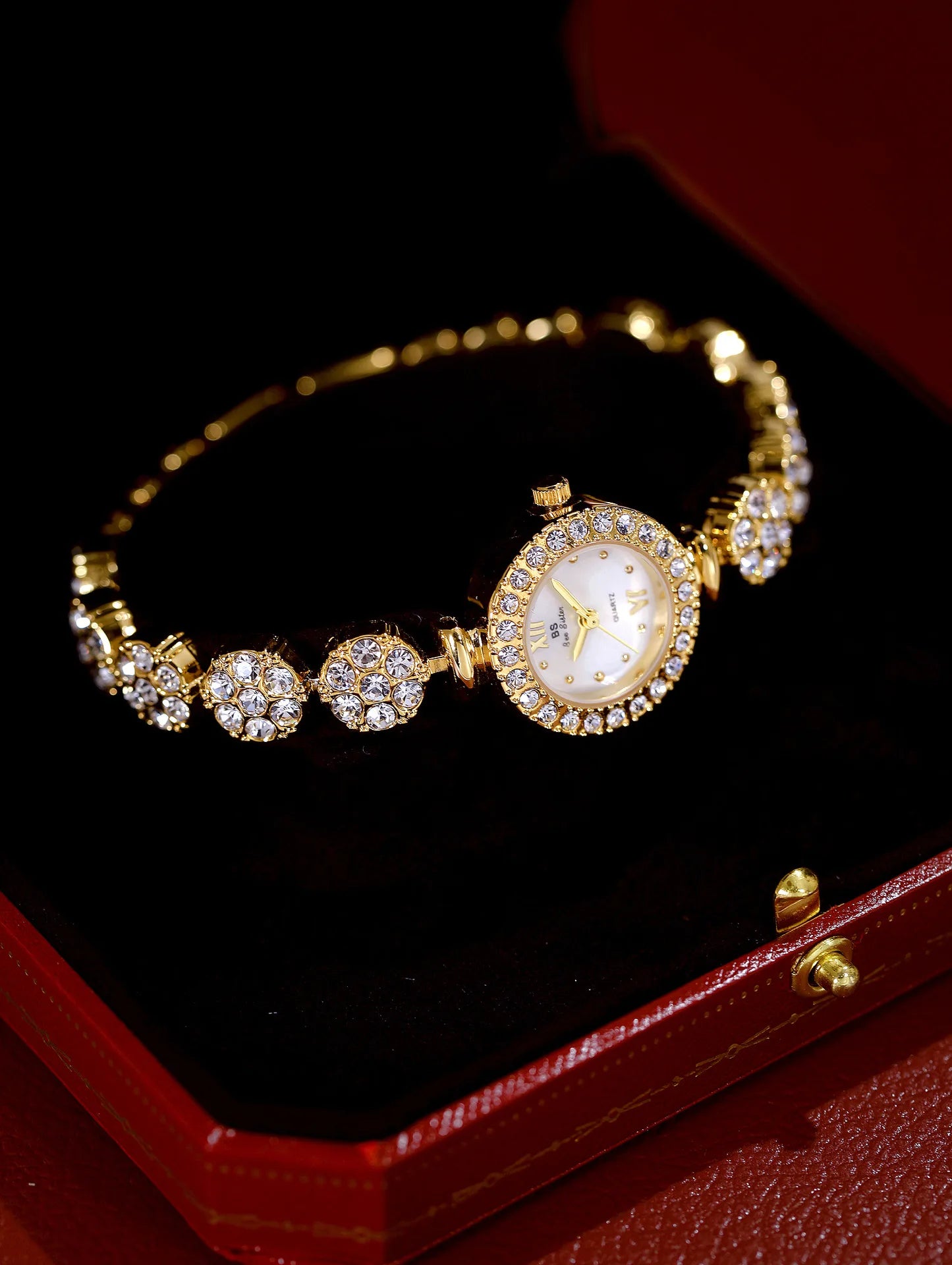 Women Watch Light Luxury Brand Starry Sky Diamond Flower Bracelet Exquisite High end Ladies Fashion Quartz Wristwatches