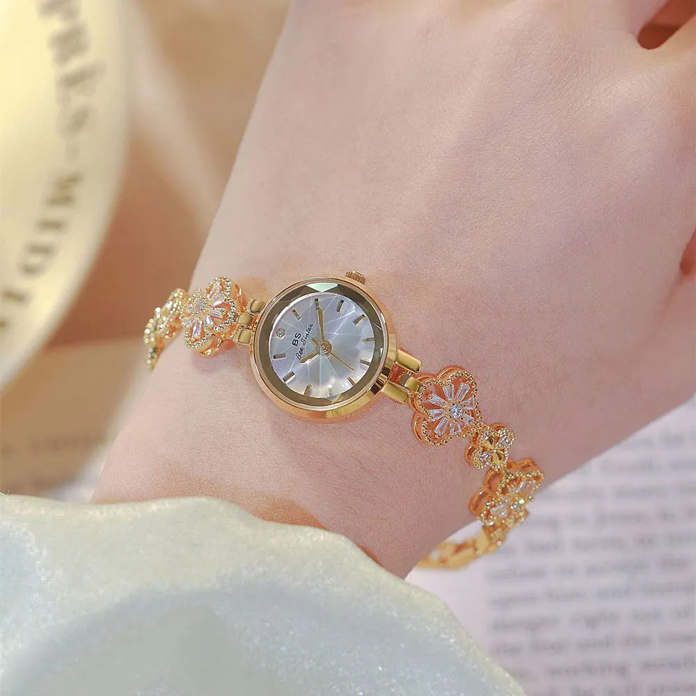Women's Watch Elegant Lucky Four Leaf Clover Bracelets Quartz Watches Gift For Girls 2025 New High Quality Waterproof Wristwatch