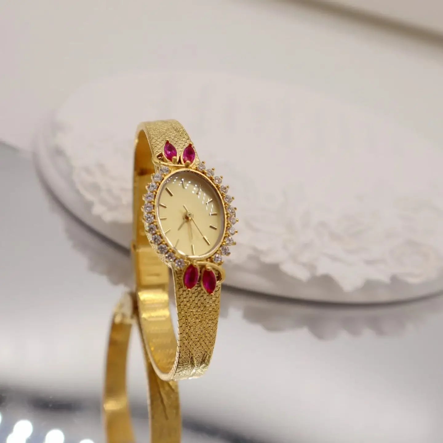 Women Watch for Girls Quartz Reloj Mujer Sliver Gold Diamond Orologio Ladies Vintage Oval Wristwatch Stainless Steel Band Clock