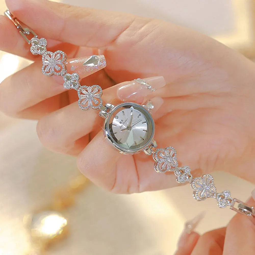 Women's Watch Elegant Lucky Four Leaf Clover Bracelets Quartz Watches Gift For Girls 2025 New High Quality Waterproof Wristwatch
