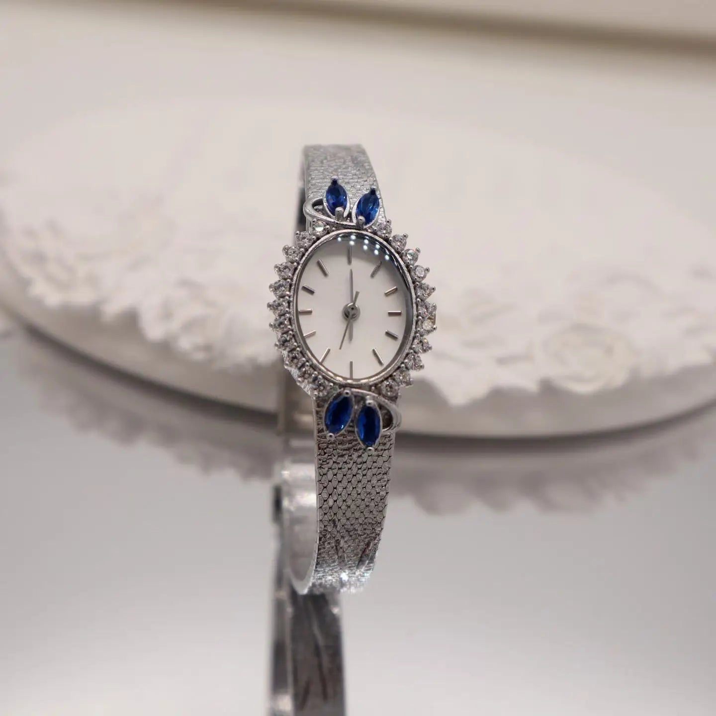 Women Watch for Girls Quartz Reloj Mujer Sliver Gold Diamond Orologio Ladies Vintage Oval Wristwatch Stainless Steel Band Clock